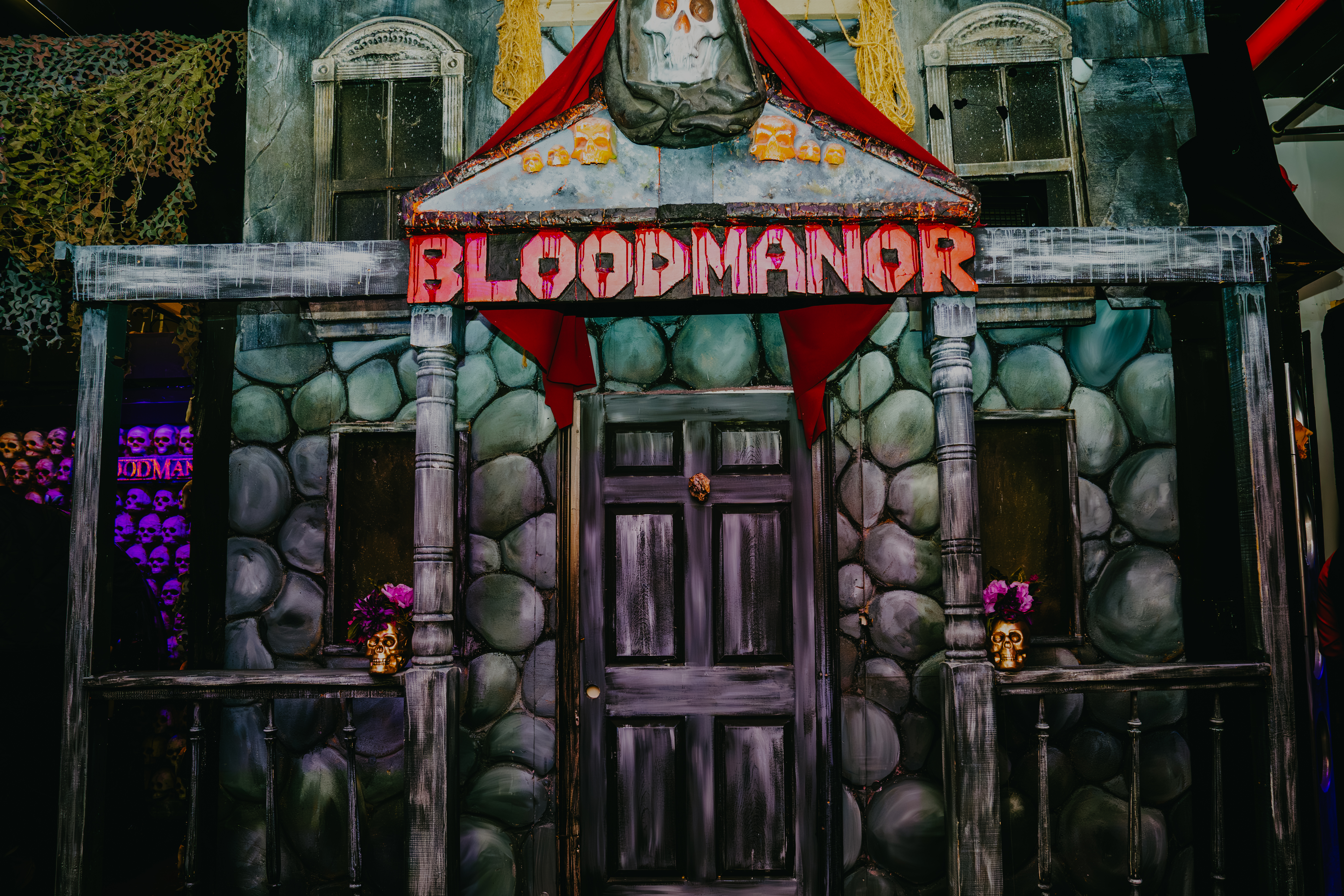 Take a peek behind the scenes of the screams of BloodManor 2 BloodManor, located at 359 Broadway.