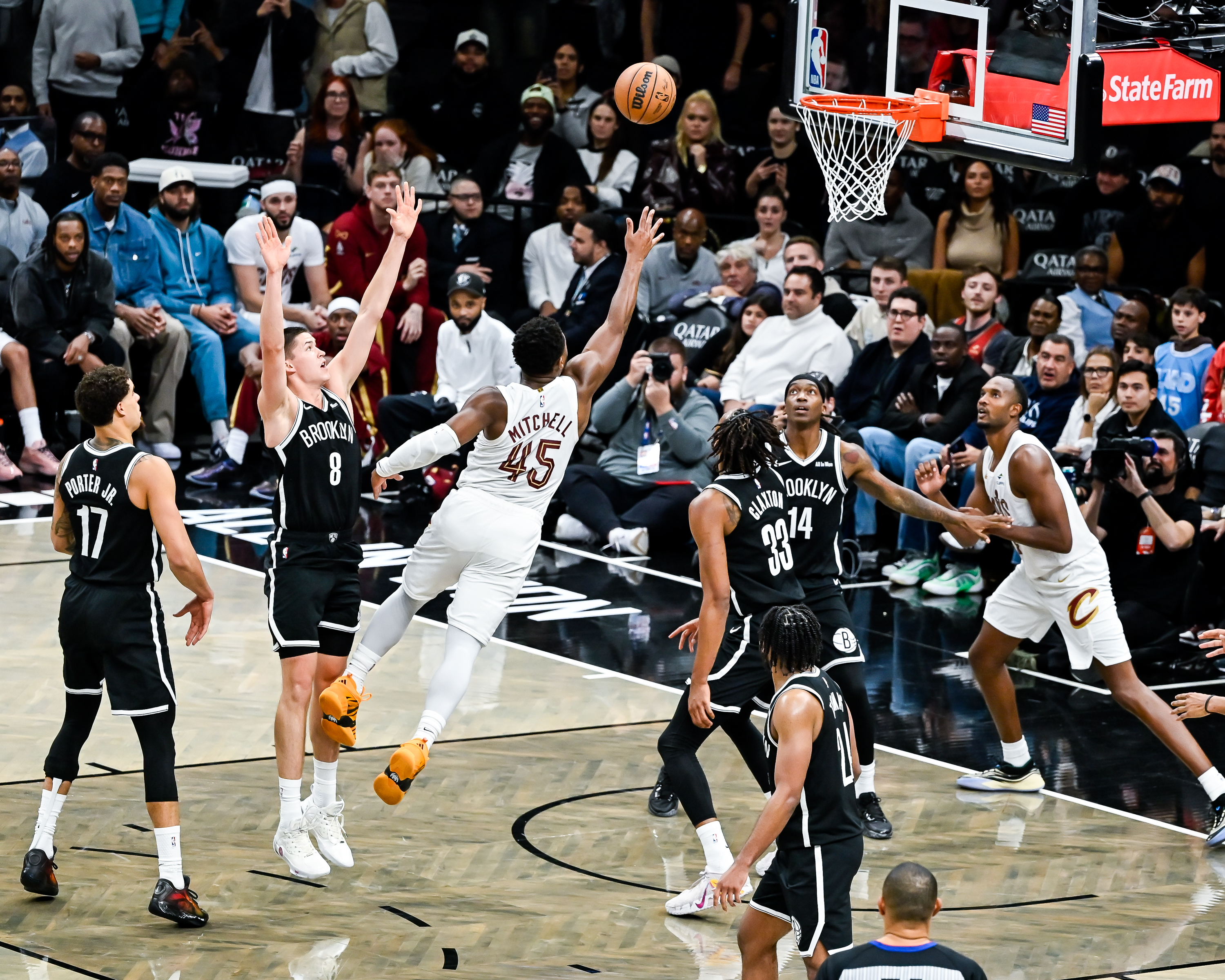 Nets' fourth-quarter surge falls short, drop home opener to Cavaliers 2 Donovan Mitchell Cavaliers Nets home opener