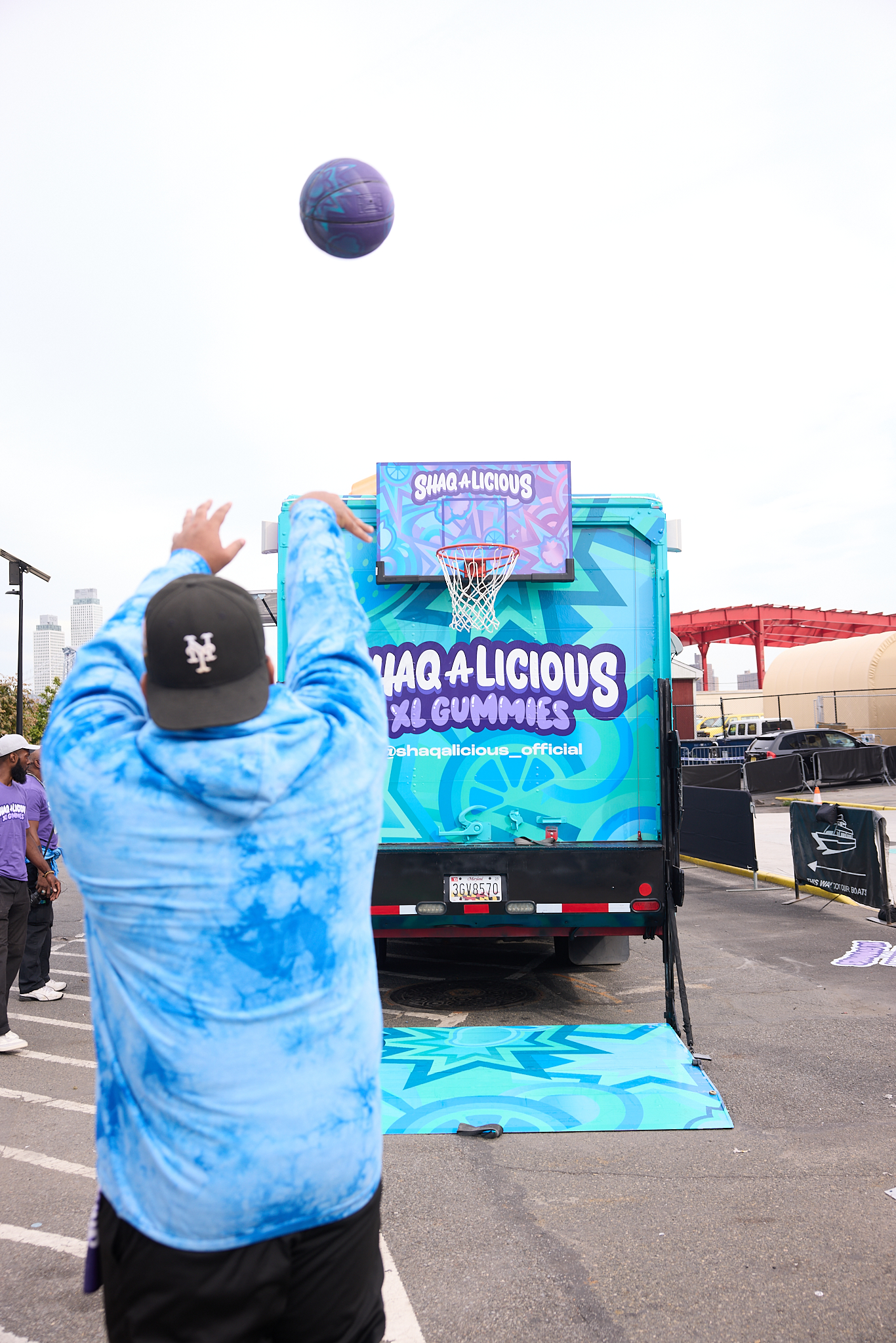 Shaquille O’Neal surprises fans with exclusive sneakers, taking to NYC basketball courts in the Shaq-A-Licious truck 7