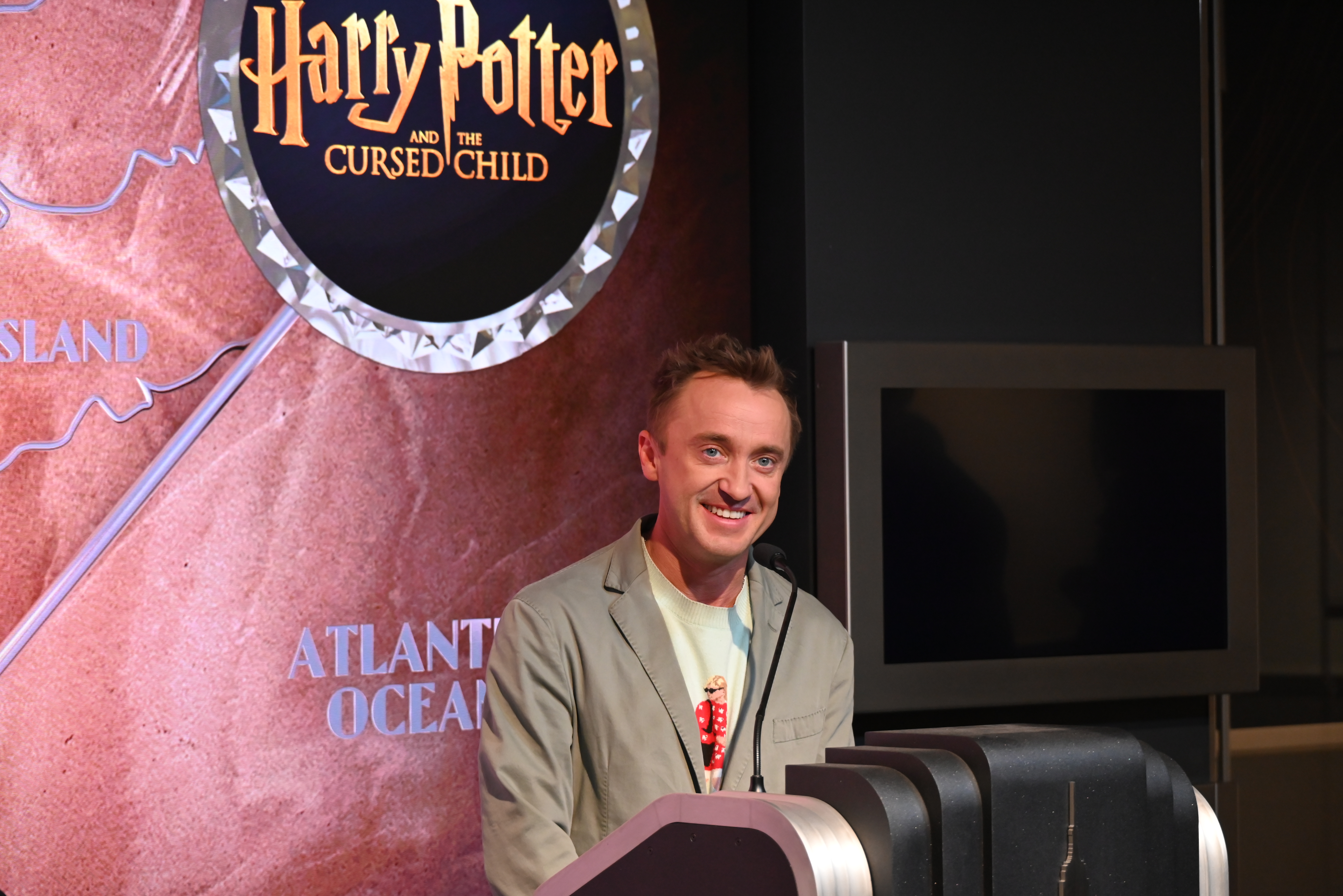 Tom Felton lights the Empire State Building in Slytherin green for Broadway debut 5 Tom Felton.