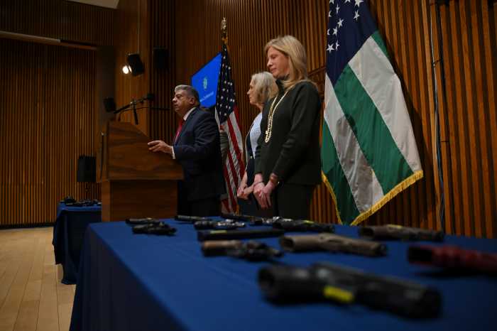 Brooklyn drug and gun ring broken up after undercover NYPD probe, officials announce 5 Brooklyn District Attorney Eric Gonzalez said the result of the joint operation should be a "wake-up call for bad guys."