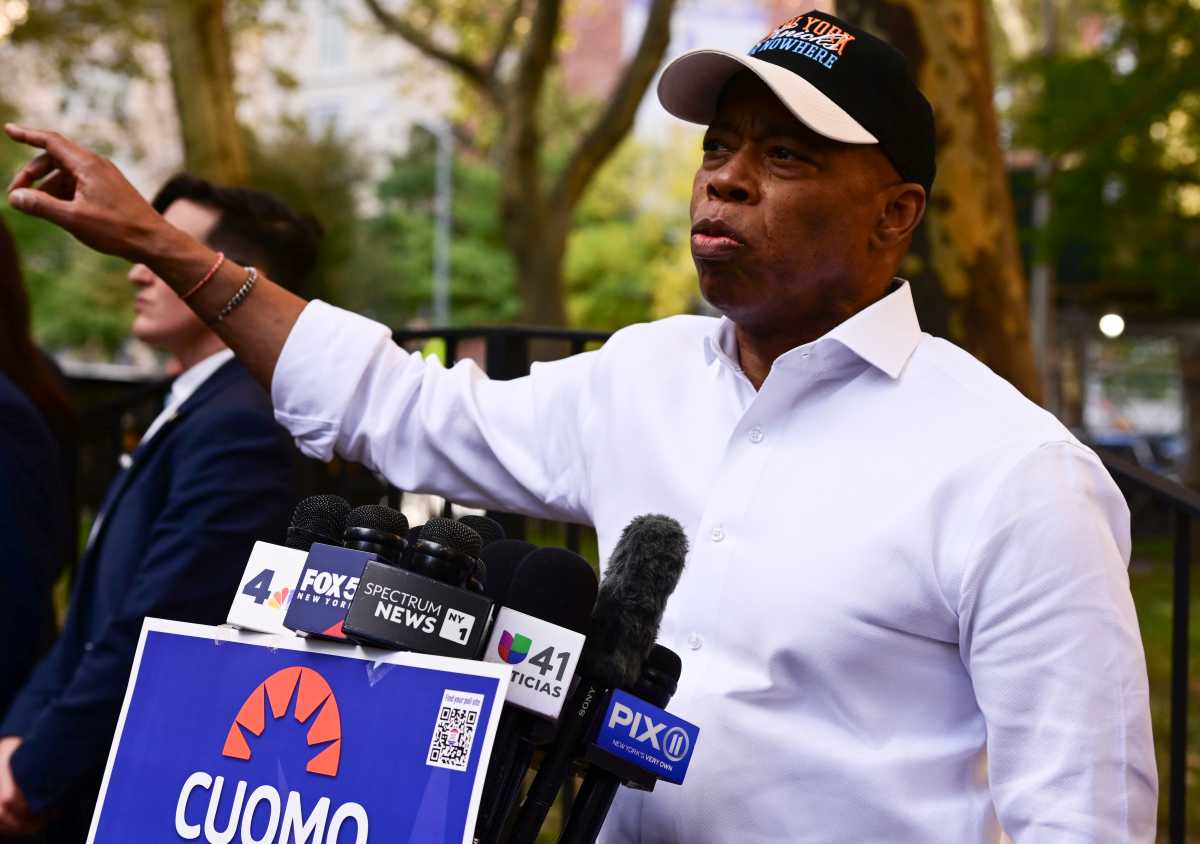 Mayor Adams endorses Andrew Cuomo as his replacement two days before early voting starts 2