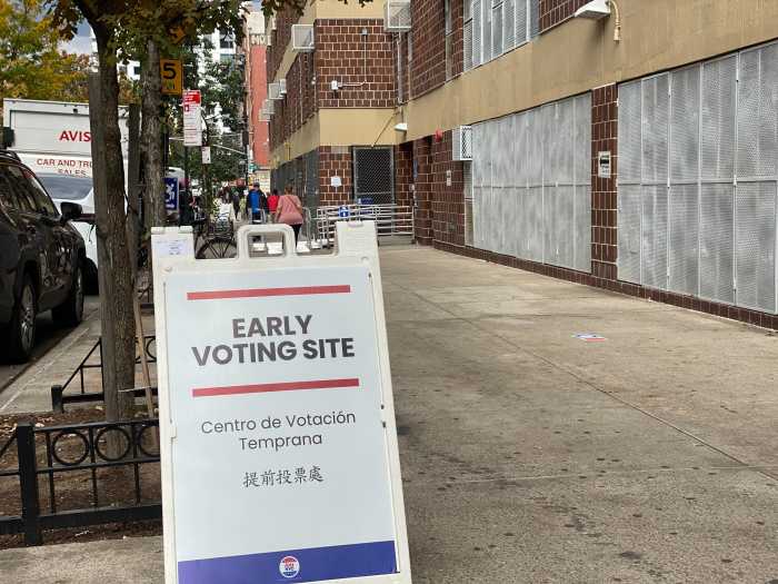 The first day of early voting sees New Yorkers at Lower East Side Preparatory High School turning out for the mayoral race.