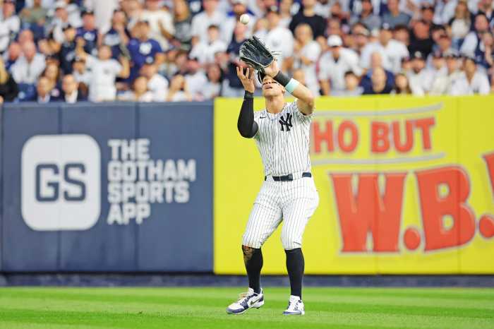 Aaron Judge Yankees Red Sox fielding Game 1 ALWC