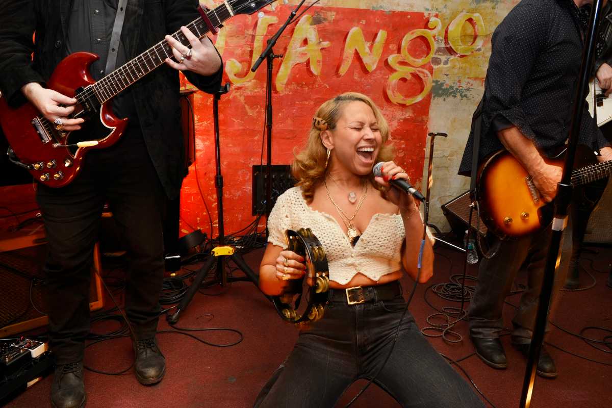 ‘You’re only 80 once’: NYC legends jam at birthday bash for iconic rock photographer Bob Gruen 10