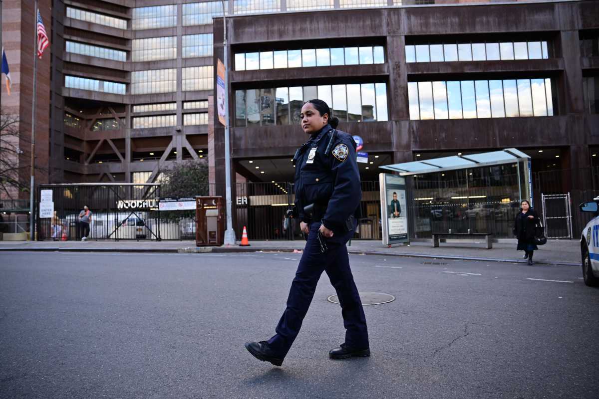 police officer at scene of Brooklyn shooting near hospital