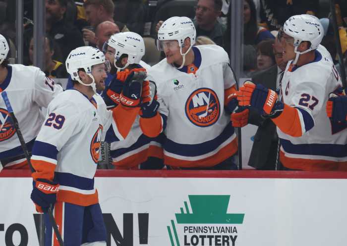 Jonathan Drouin Islanders penguins