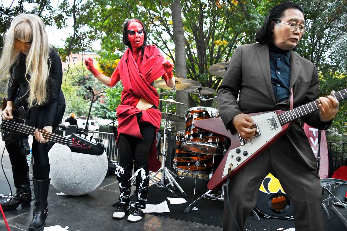 'The Voluptuous Horror of Karen Black' lights up Tompkins Square Park with pre-Halloween punk rock spectacle 6