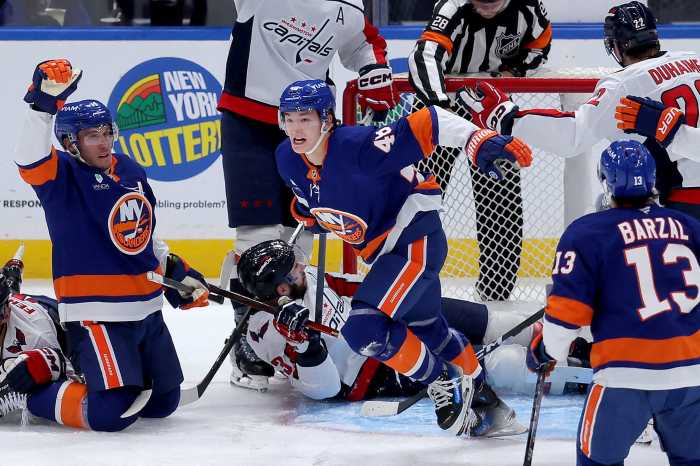 Matthew Schaefer first goal Islanders Capitals home opener