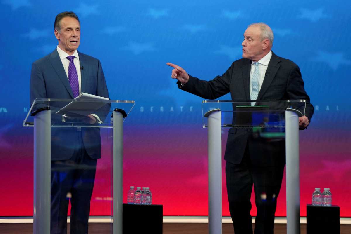 Curtis Sliwa pointing at Andrew Cuomo during debate