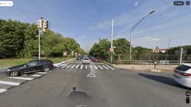 intersection during the day on Staten Island