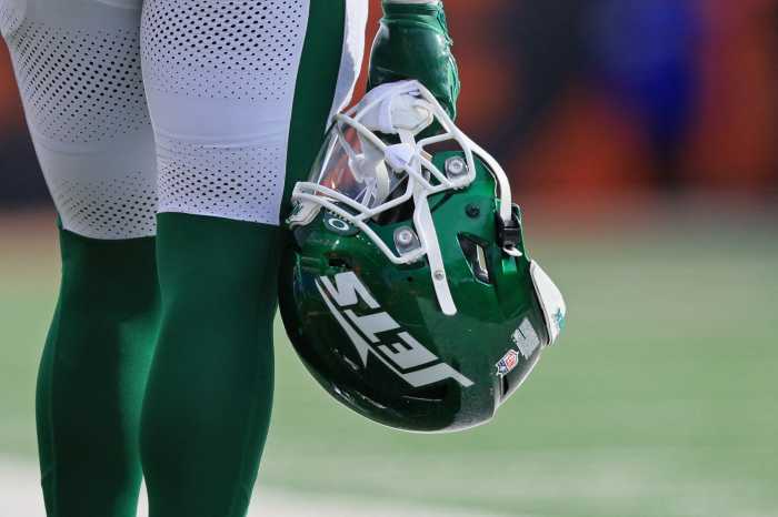 Jets CB Kris Boyd in critical condition after being shot in Midtown 1 Kris Boyd news Jets helmet