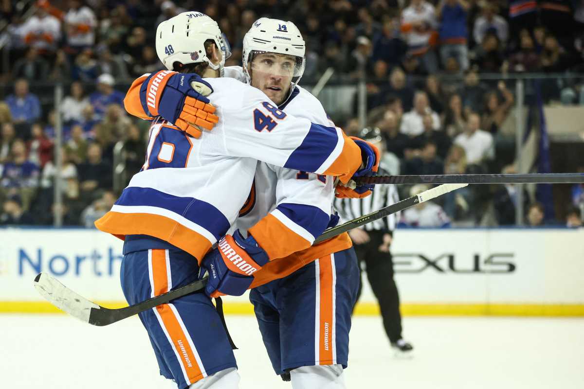 Bo Horvat Islanders Rangers goal