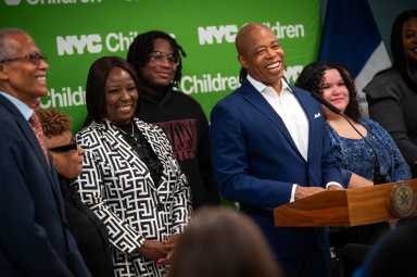 Mayor Eric Adams and New York City Administration for Children’s Services Commissioner (ACS) Jess Dannhauser announce plans to expand a number of key programs aimed at helping youth in foster care connect to college and future career opportunities.