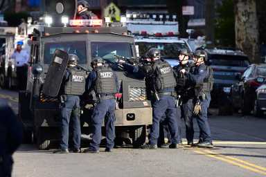 A police officer has reportedly been shot after confronting a suspect in Brooklyn on Monday morning.