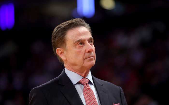 Painting an ugly picture: How St. John's lost an early season basketball battle with Alabama 2 St. John's head coach Rick Pitino looking annoyed