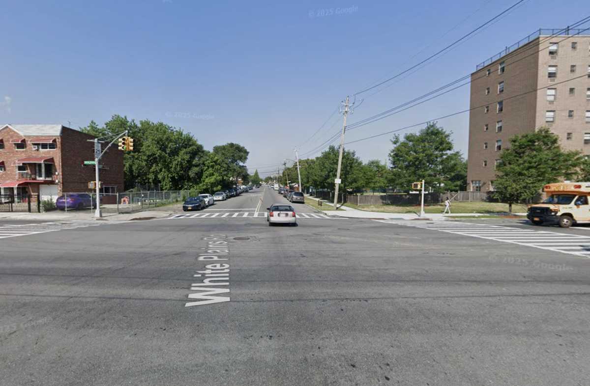 Livery cab driver repeatedly stabbed in the Bronx: police sources | amNewYork