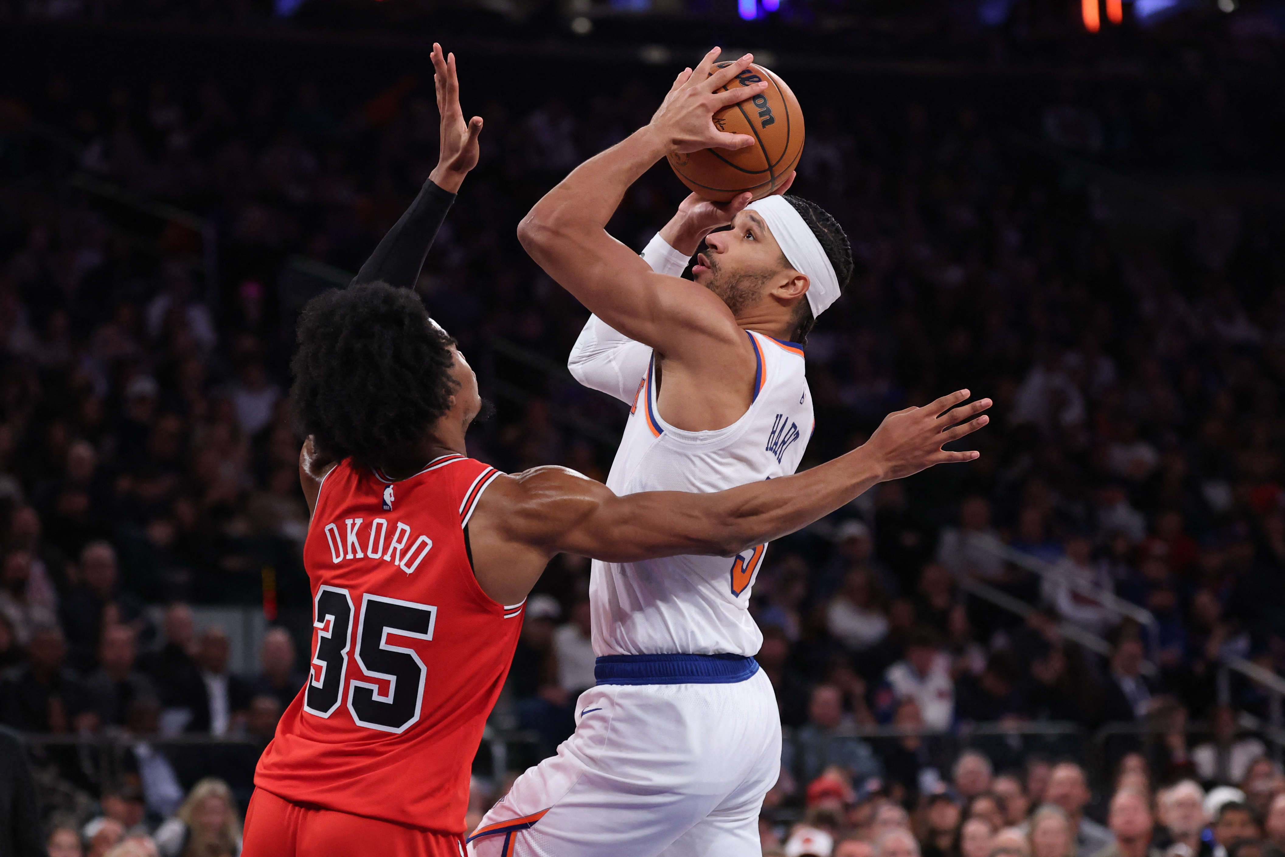 Knicks guard Josh Hart (3) drives to the basket against Chicago Bulls forward Isaac Okoro (35) during the second half at Madison Square Garden on Nov. 2, 2025.