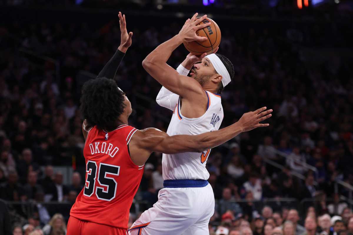 Knicks guard Josh Hart (3) drives to the basket against Chicago Bulls forward Isaac Okoro (35) during the second half at Madison Square Garden on Nov. 2, 2025.