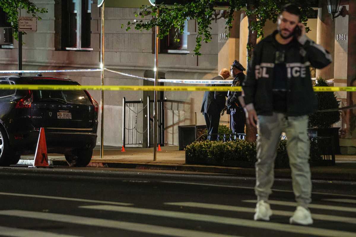 BREAKING: Police shoot and wound allegedly armed man who fired at them on Upper East Side | amNewYork