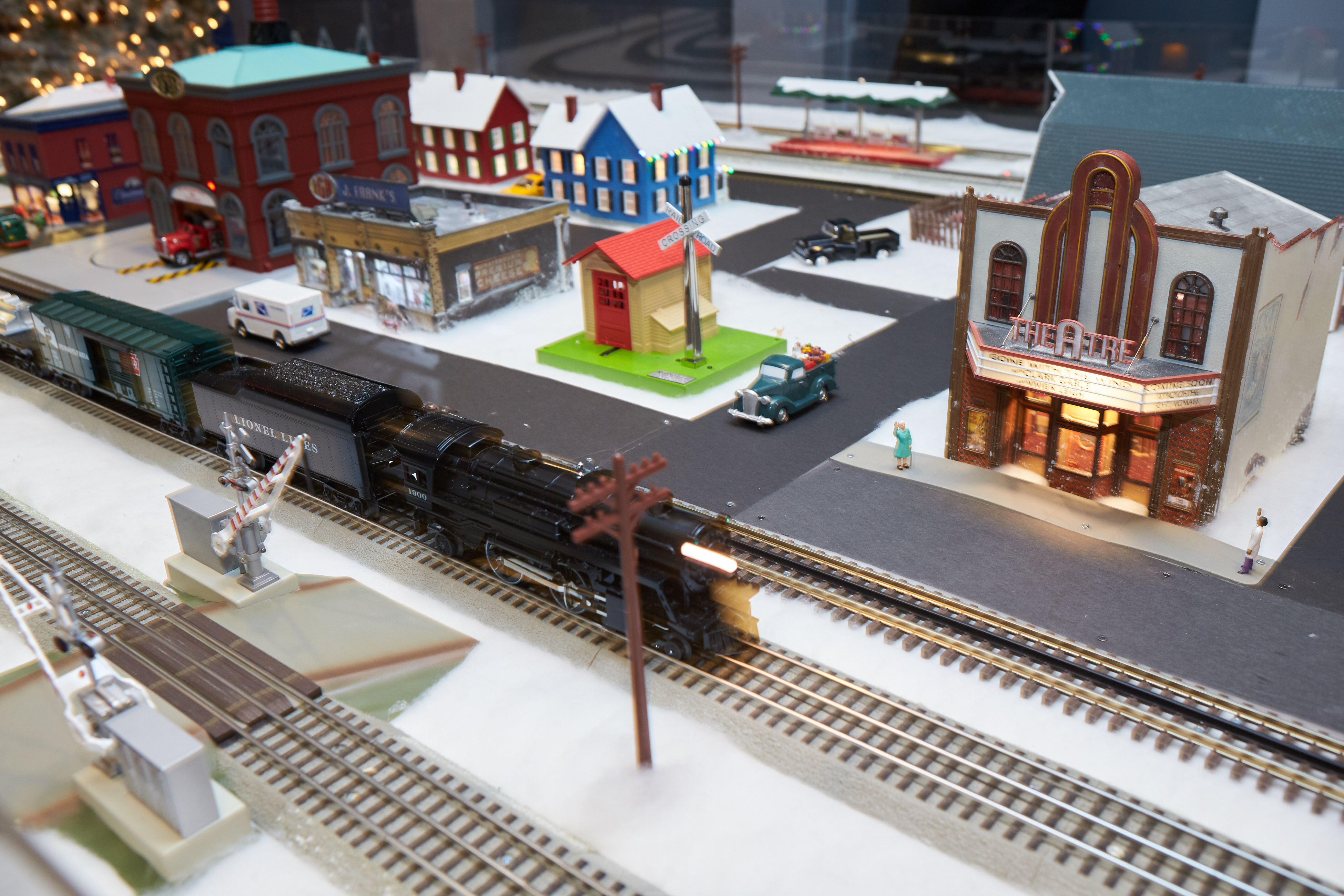 The Paley Museum decks out for the holidays with return of PaleyLand 5