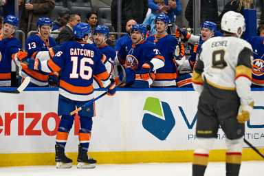 Marc Gatcomb Islanders Golden Knights goal