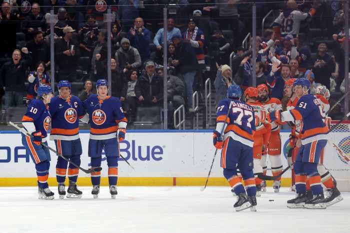 Lee scores twice, Islanders down Ducks 5-2 despite losing Bo Horvat 5 Islanders Anders Lee PP goal Ducks
