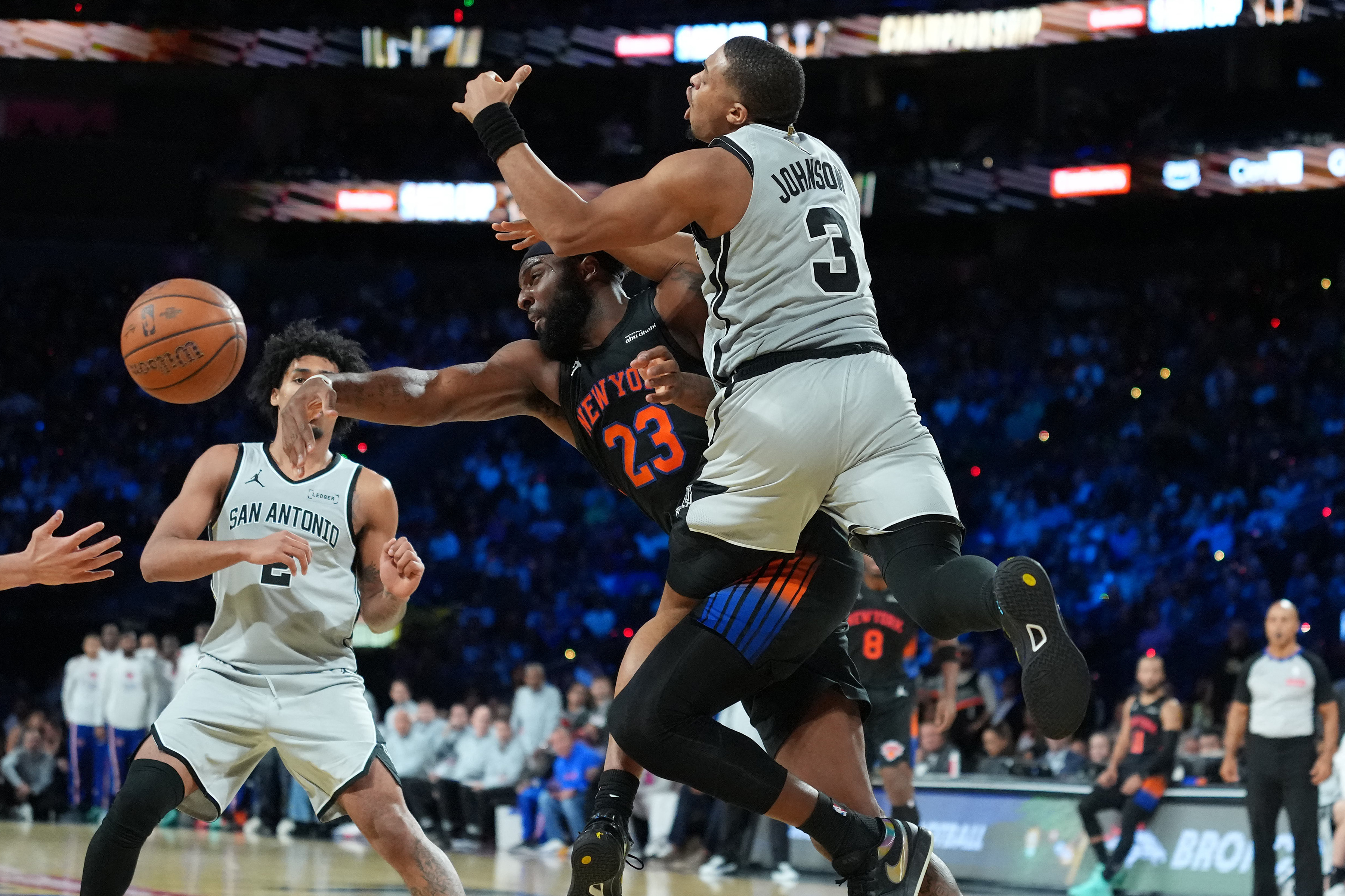 Mitchell Robinson Knicks Spurs NBA Cup Final