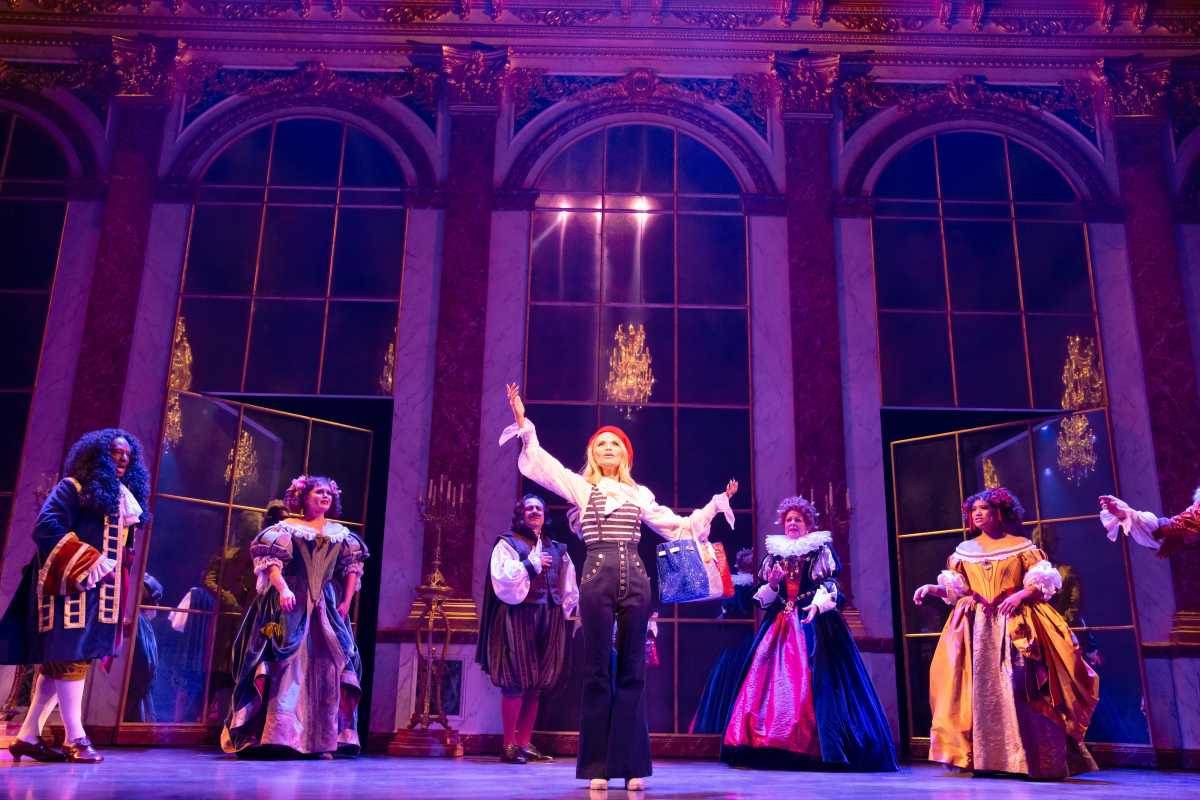 amBroadway | The Queen of Versailles' to close in January and more | amNewYork