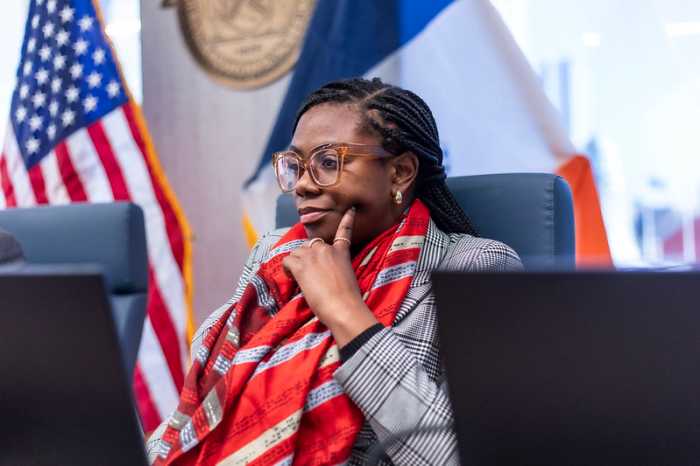 Proposed salary hike for mayor, city council draws watchdog skepticism 2