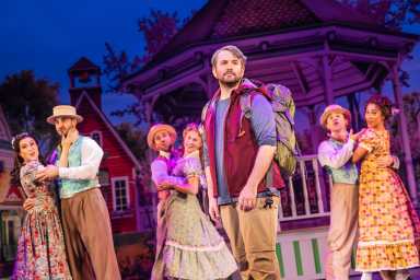 Alex Brightman and the cast of Schmigadoon