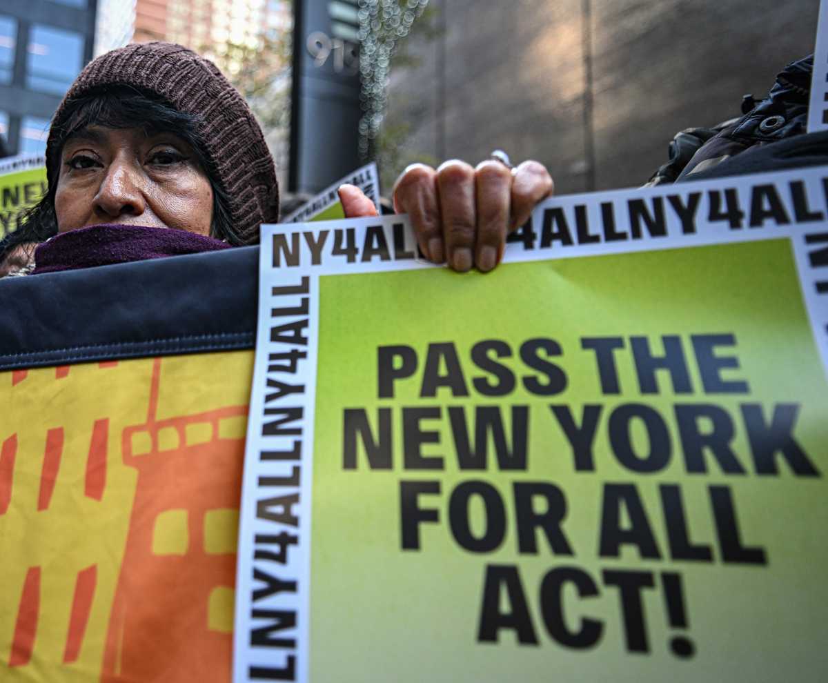 Immigrants and activists urge Hochul to pass ‘New York for All’ Act barring government cooperation with ICE