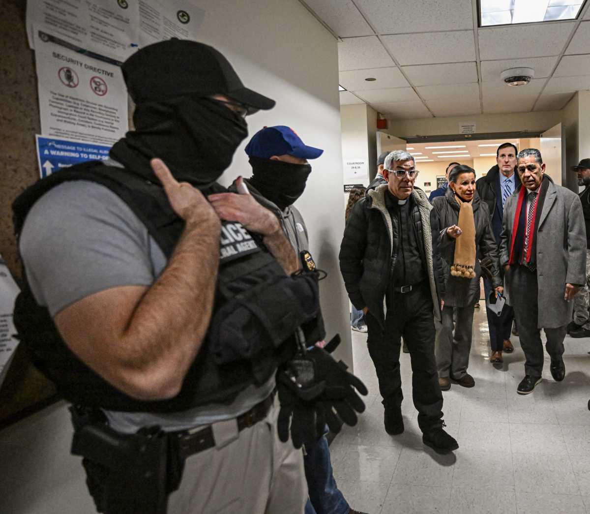 NYC Congress members push bill to stop ICE from arresting immigrants in court, saying operations are 'not American' 5