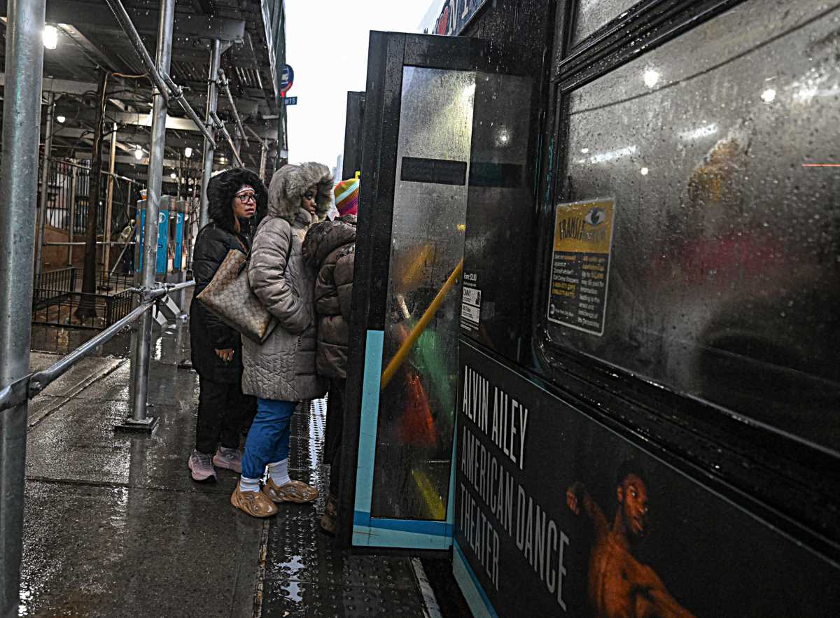 fare evasion at stopped nyc bus