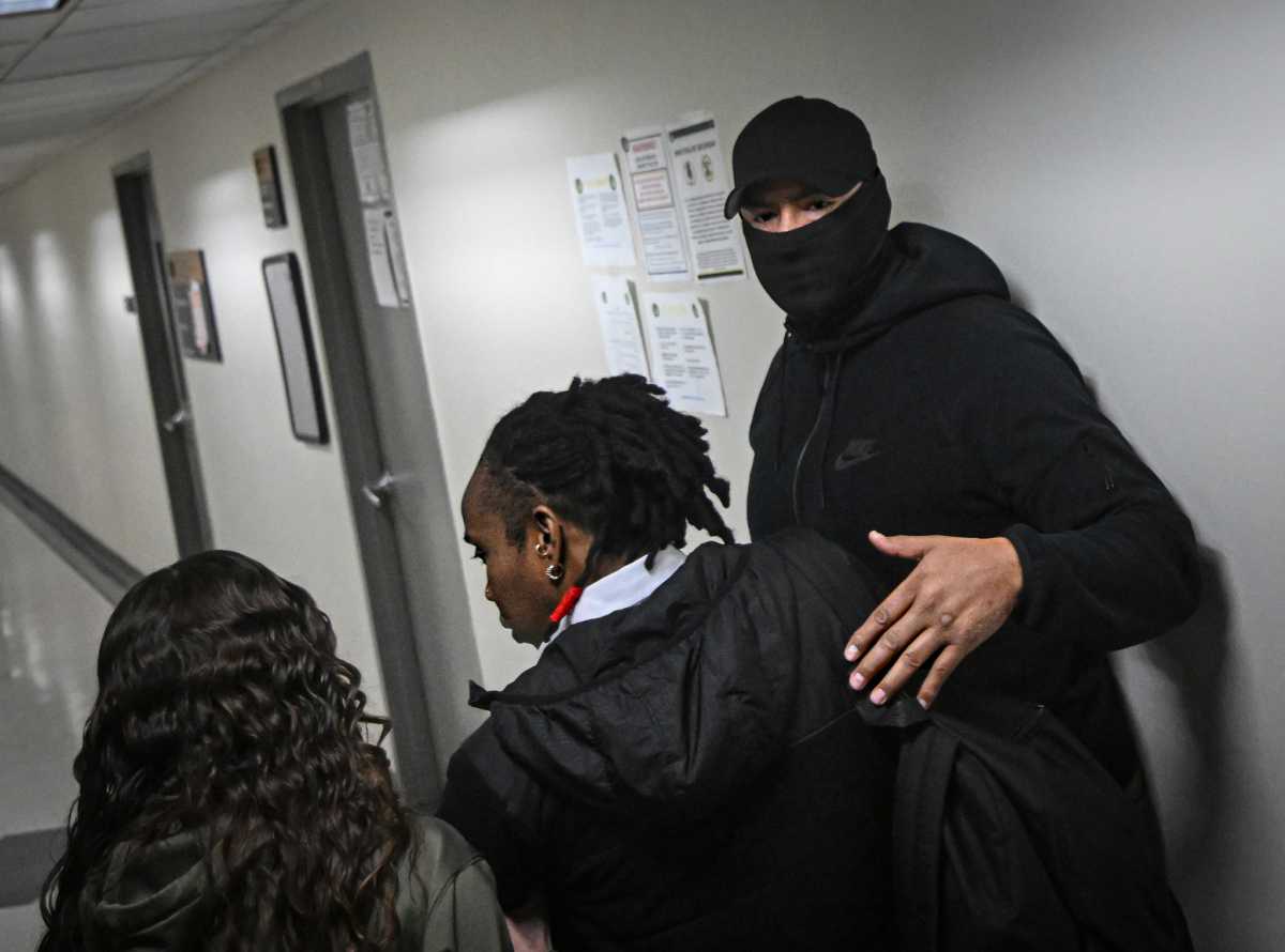 No judge? No problem for ICE: Detainments go on at Lower Manhattan's Federal Plaza kangaroo court' after jurists fired | amNewYork