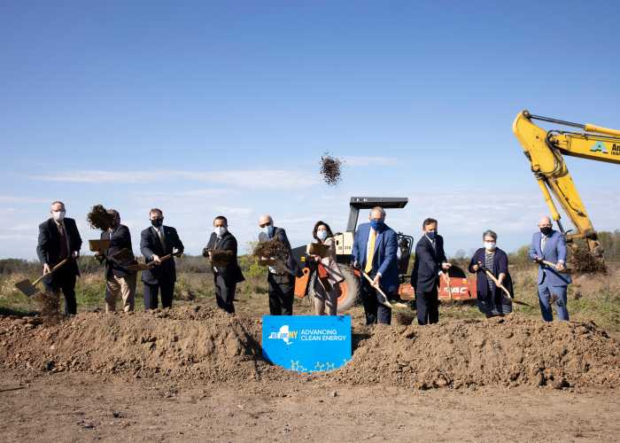 Hochul Shovels Dirt at STAMP