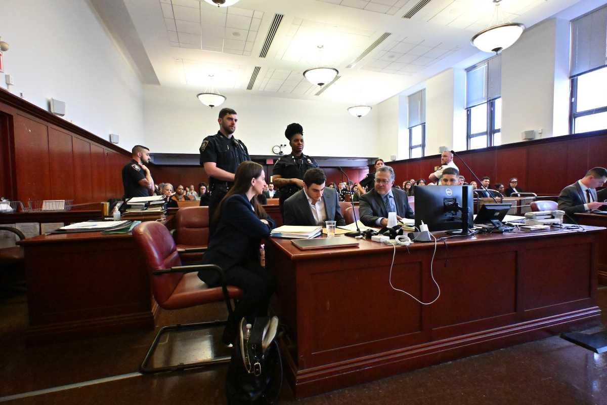 In court testimony, cop recounts finding gun, ammo in Luigi Mangione's backpack  amNewYork