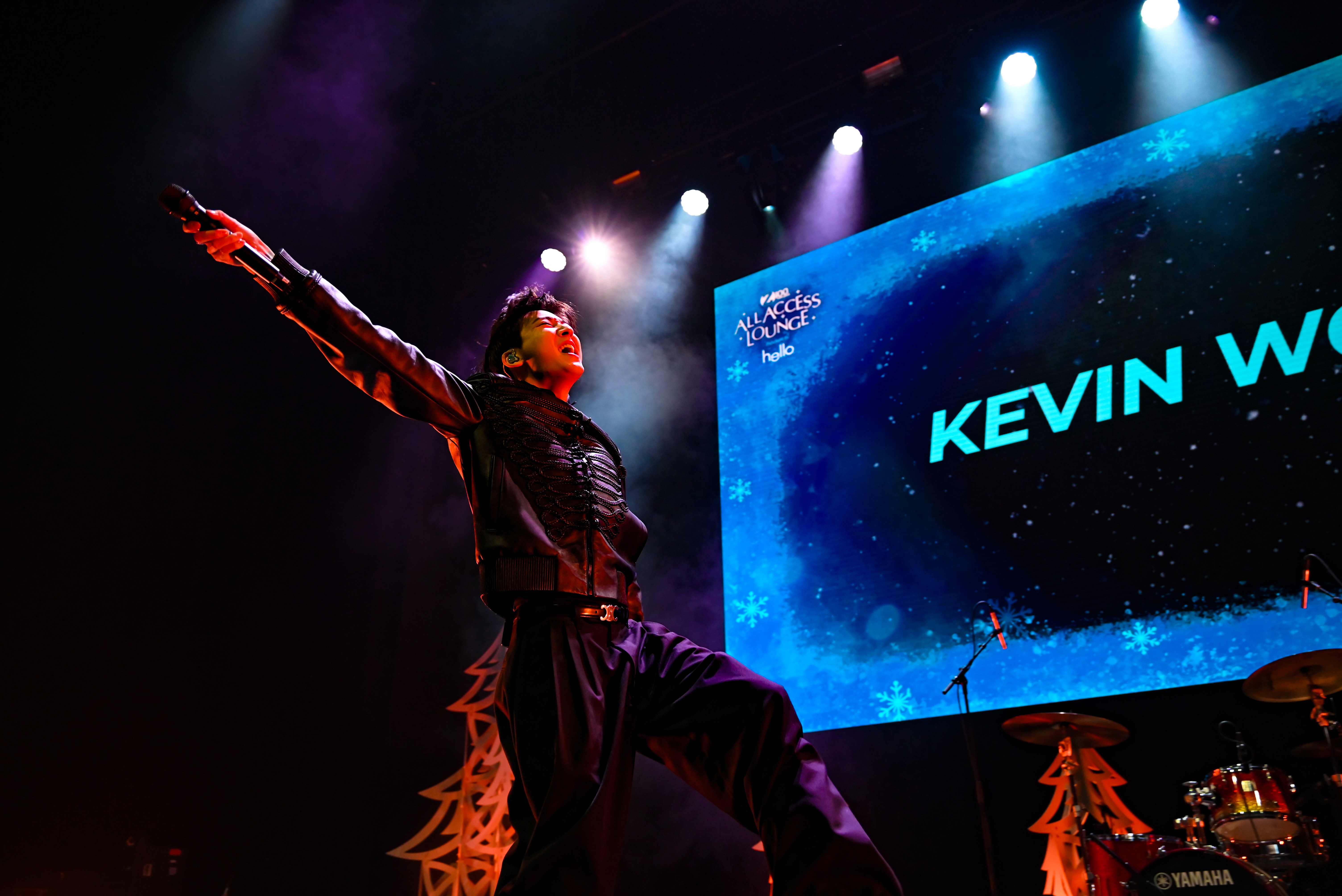 Kevin Woo performs at Jingle Ball at MSG.