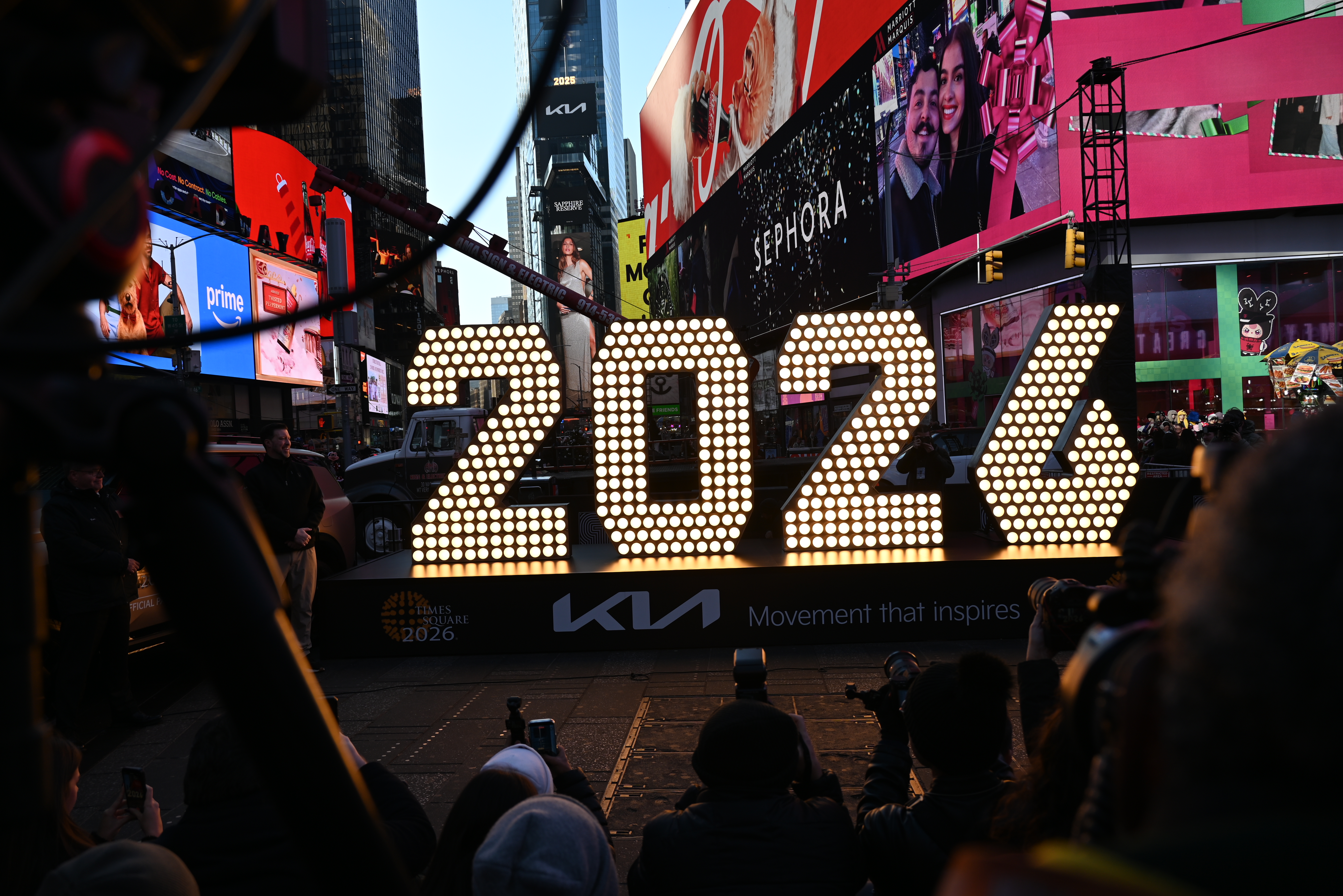 illuminated nubmers that read 2026