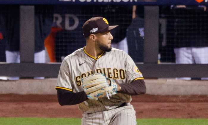 Robert Suarez Padres Mets Braves