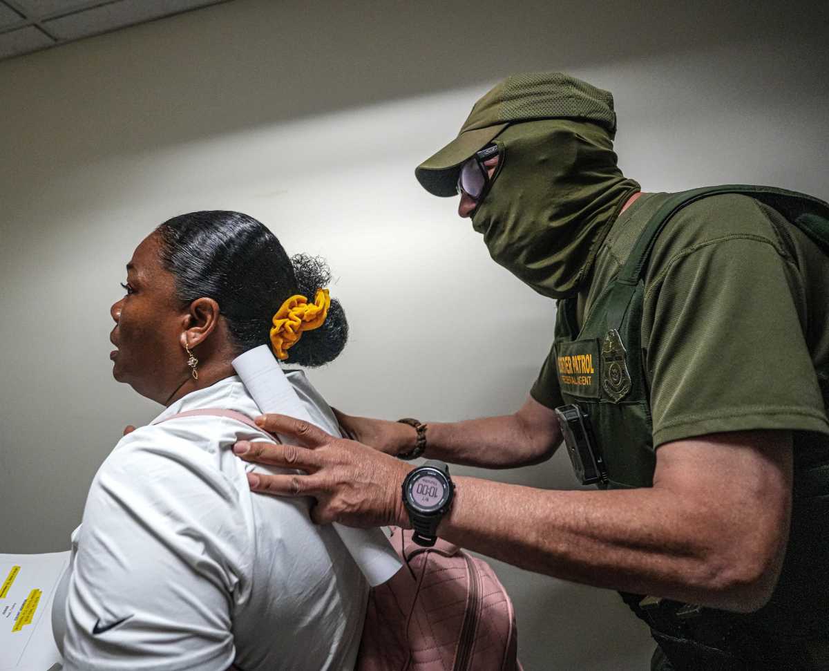 2025 in photos: The year ICE came to New York City 14