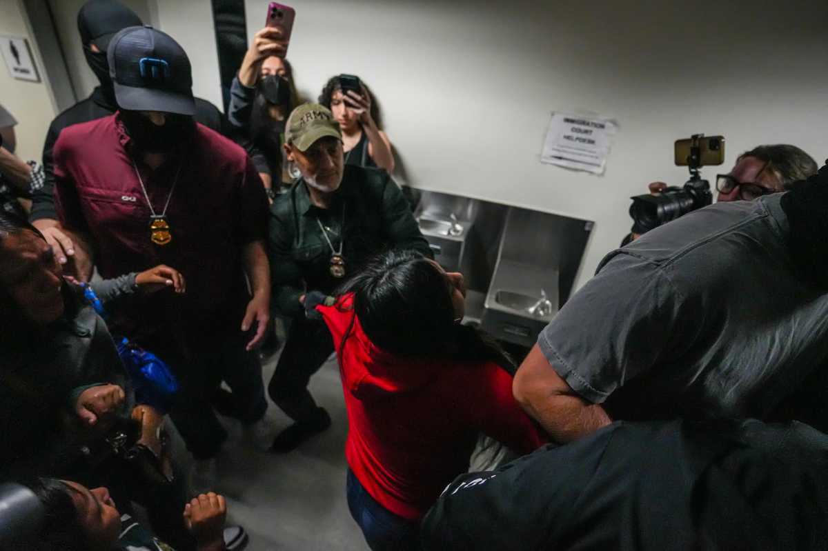 2025 in photos: The year ICE came to New York City 20