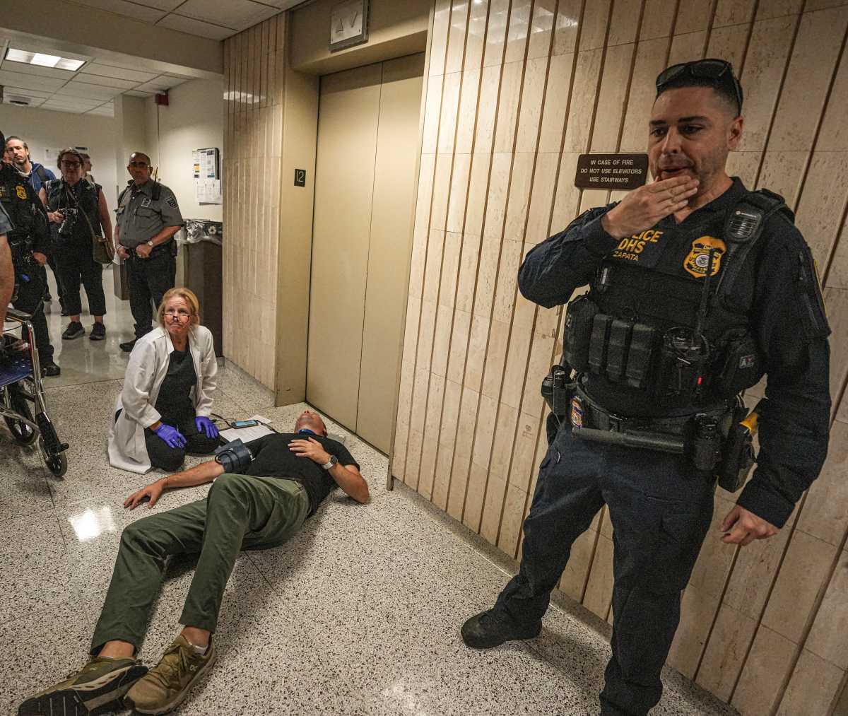 2025 in photos: The year ICE came to New York City 31