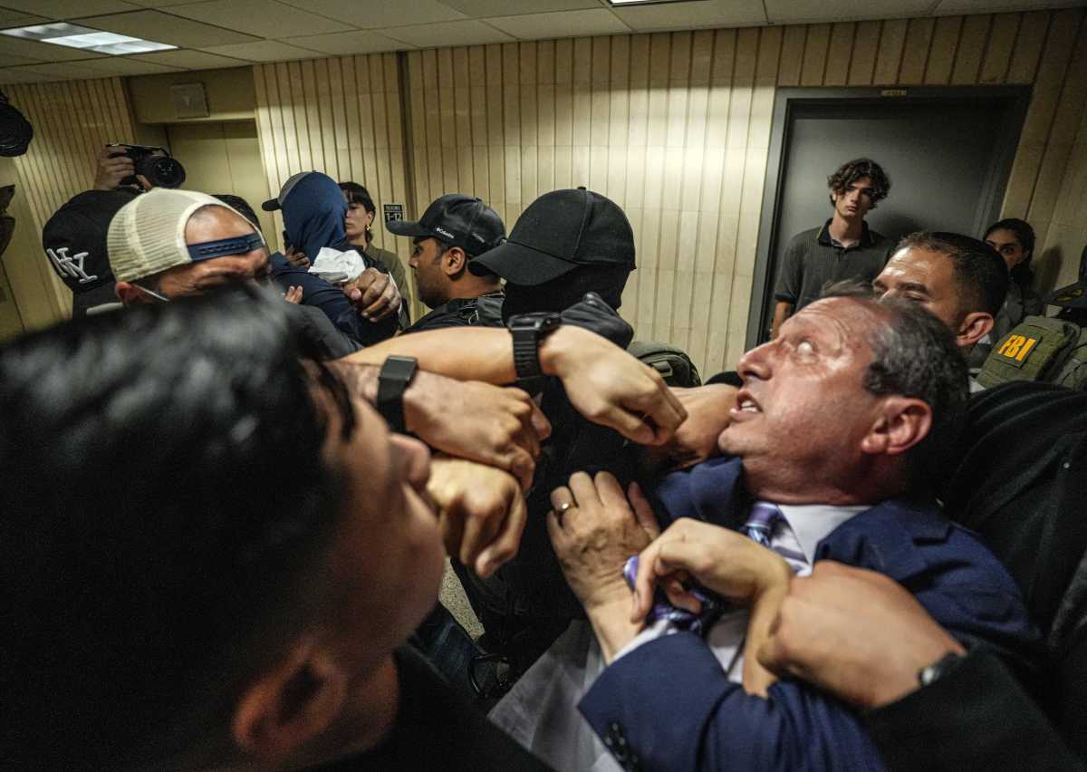 2025 in photos: The year ICE came to New York City 7