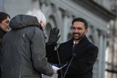 Mayor Zohran Mamdan sworn in by Vermont Sen. Bernie Sanders at inauguration