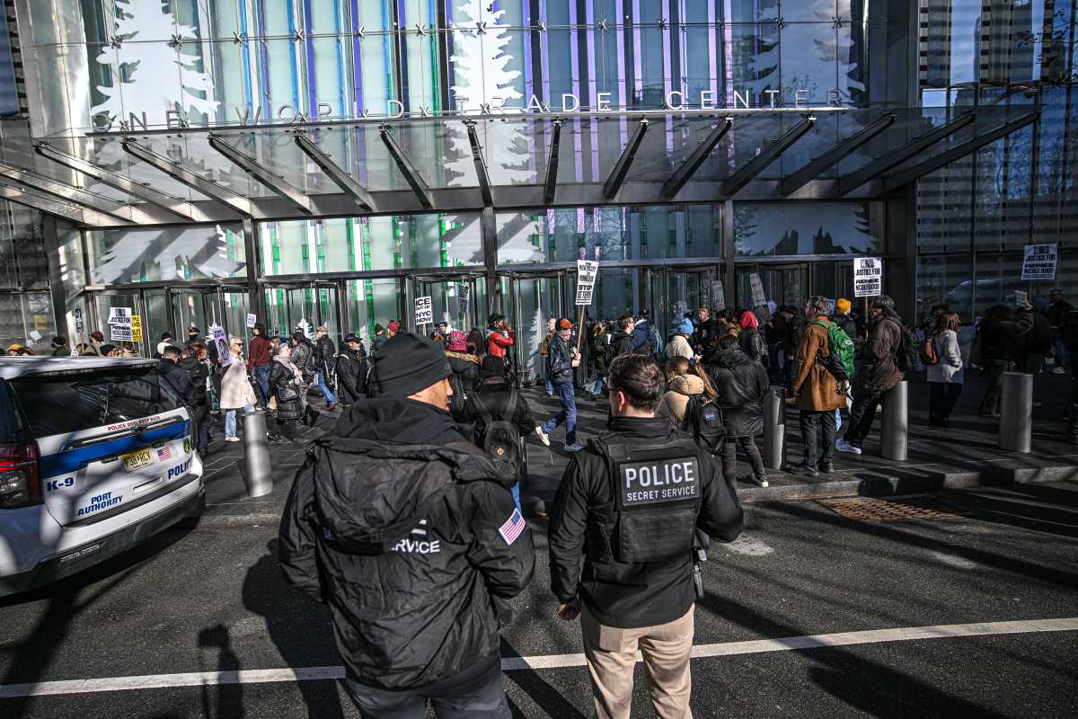 New Yorkers march against Kristi Noem at World Trade Center day after ICE agent killed Minneapolis woman 4