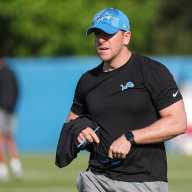 Jets make surprising hire, bring on Brian Duker as defensive coordinator 6 Brian Duker Jets