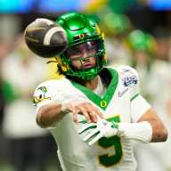 What is Jets plan at QB after Dante Moore's decision to stay at Oregon? 10 Dante Moore Oregon Jets