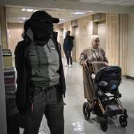 ICE in NYC courts: Inside Federal Plaza, masked agents keep the pressure on immigrants attending hearings in 2026 10