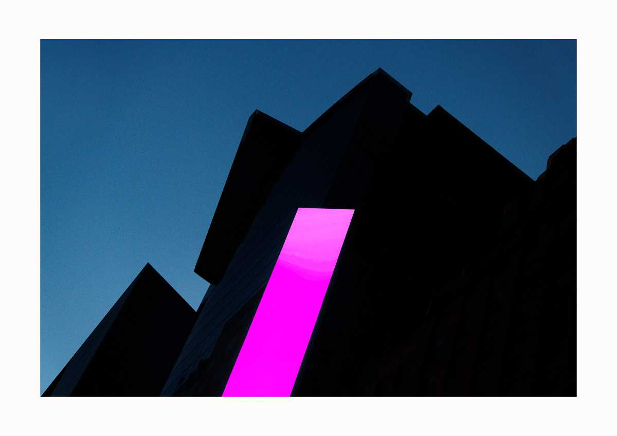 From overload to abstraction: How Bob Krasner finds calm in Times Square through his camera lens 3 From the series "Times Square" by Bob Krasner